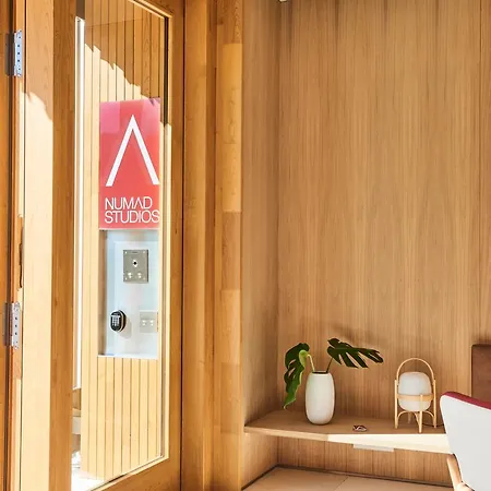 Апартаменти Numad *